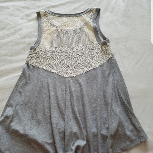 REWIND Grey & Off White Lace Swing Casual Top NWT - Picture 8 of 9
